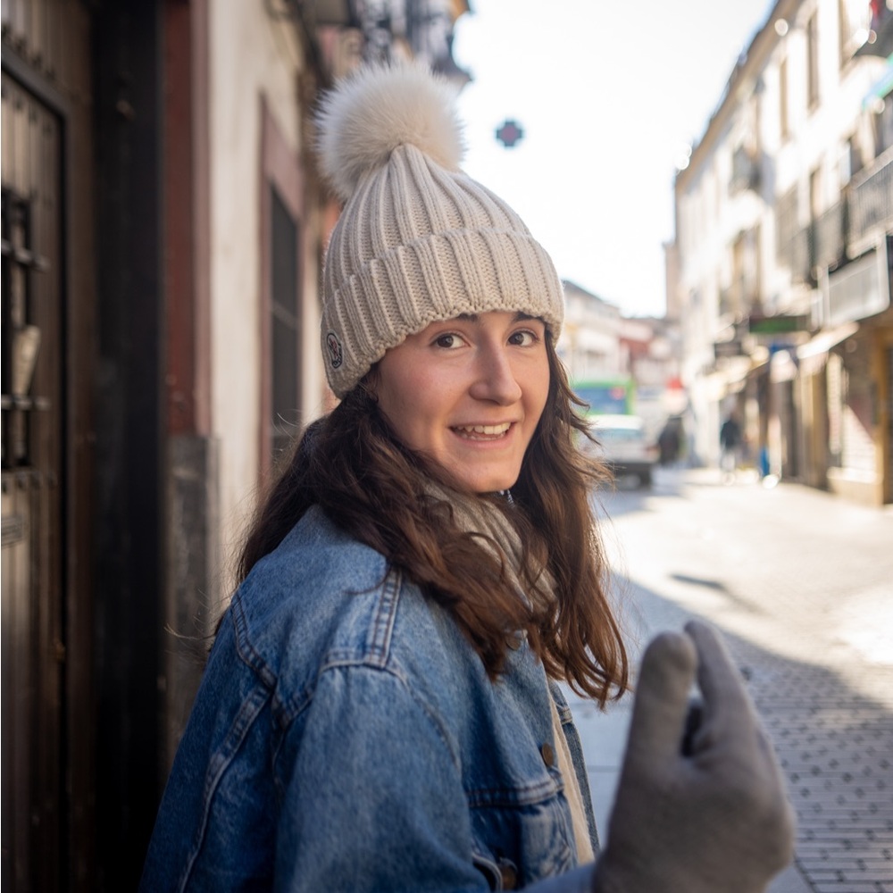 Meet your Posher, Catherine